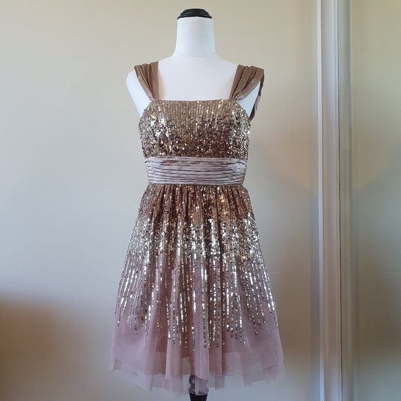 ❗️Host Pick❗️BCBGMAXAZRIA Gold Sequence Tulle Dress Size 2/XS - Picture 5 of 8